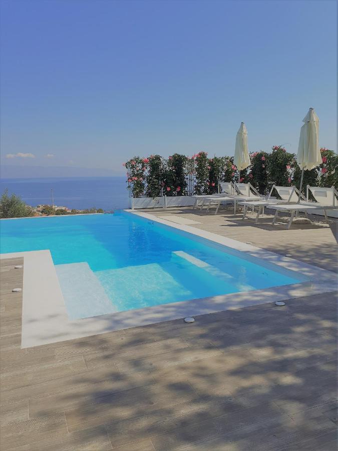 Villa Infinity ∞ 圣泰雷萨迪里瓦 外观 照片